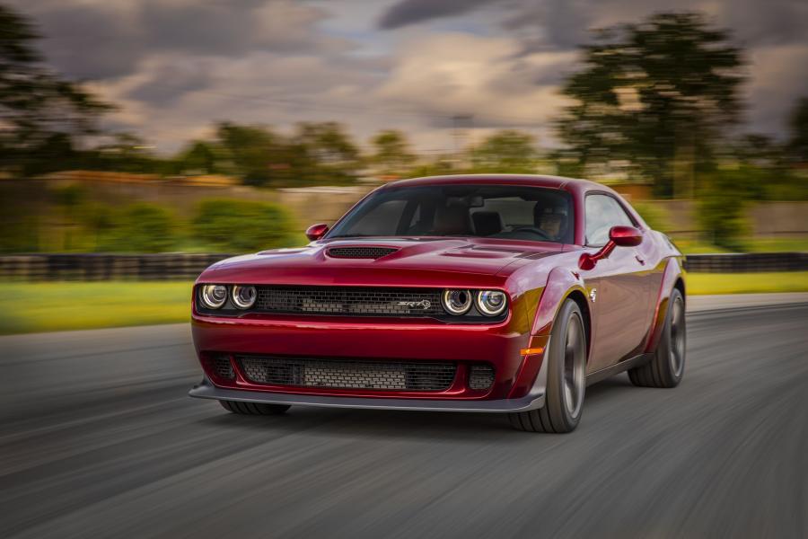  Dodge Challenger SRT Hellcat Widebody 2017 года  (фото 8 из 69)
